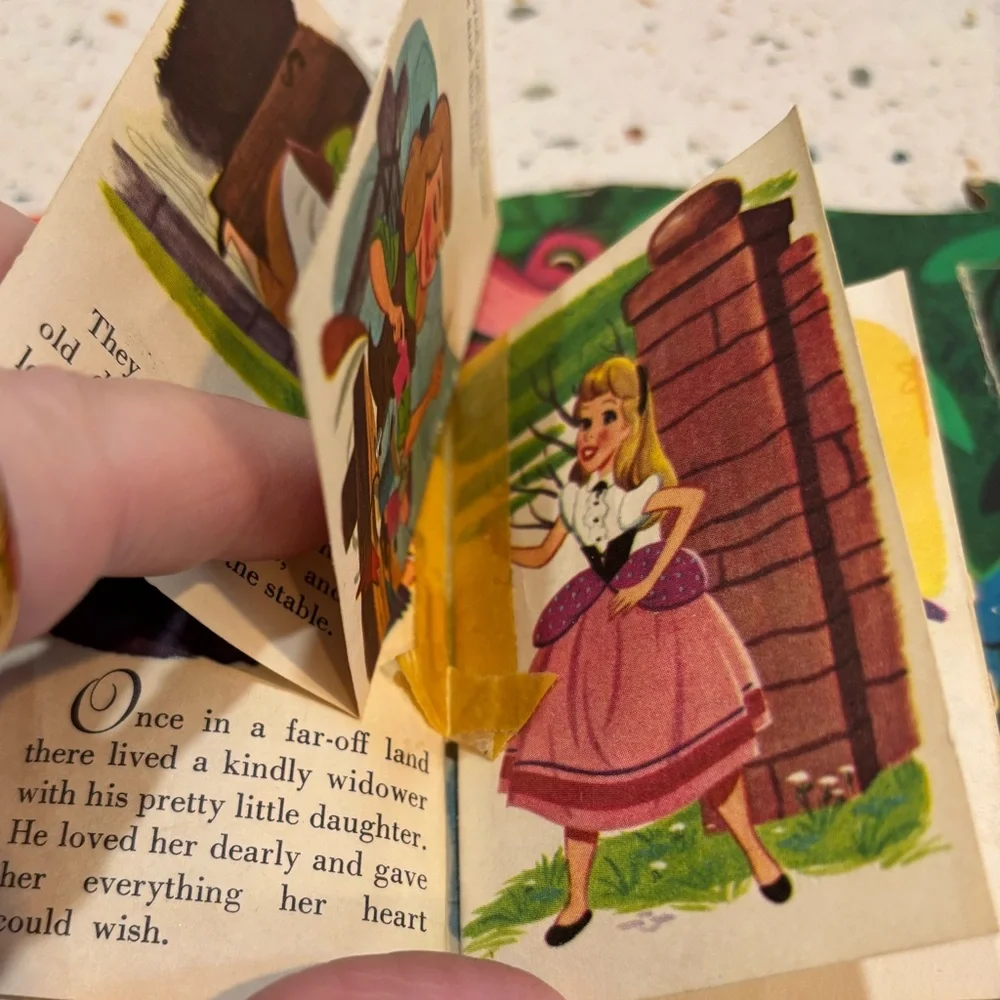 VTG 1965 Walt Disney’s Cinderella Golden Open Door‎ Storybook Miniature Books